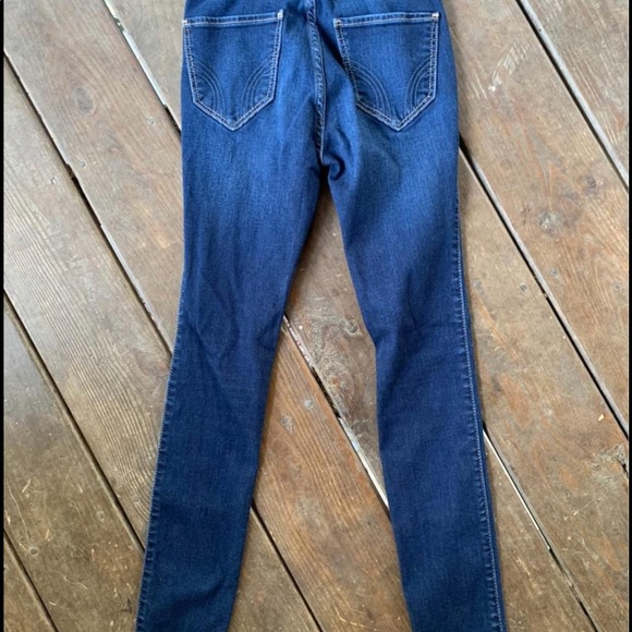 Hollister Jeans - Picture 2 of 3